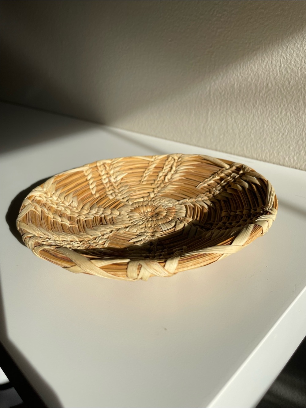 Vintage Natural Woven Round Decorative Basket - Picture 4 of 10